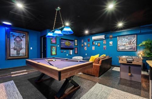 Largo House | On the Creek Waterfront Heated Pool Game Room Clearwater Florida