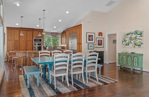 Riverhaven Village House | On the water with boat accommodations.