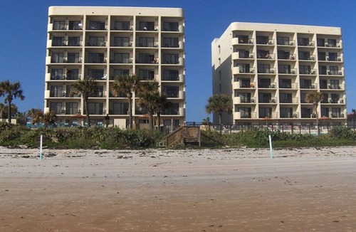 Ormond Beach Condo | One Bedroom Condo, Tropic Sun Towers 1851316