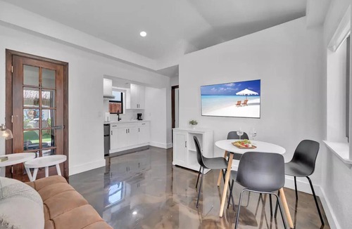 Flagler Village Apartment | One Bedroom King Suite in a Tropical Retreat Freedom House Fort Lauderdale FL