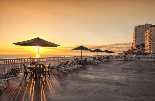 Ormond Beach Resort | One Bedroom Ocean Front Luxury Condo, Ormond Beach, Florida (1934287)