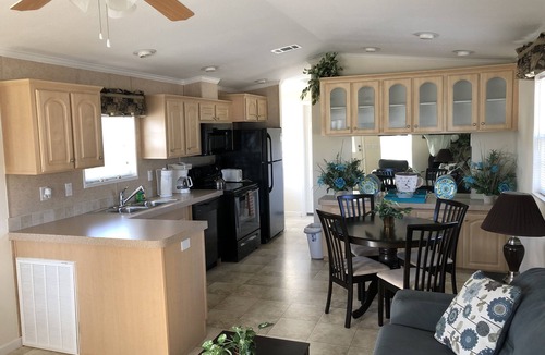 North Fort Myers Cottage | One Bedroom/One Bathroom Spacious Cottage