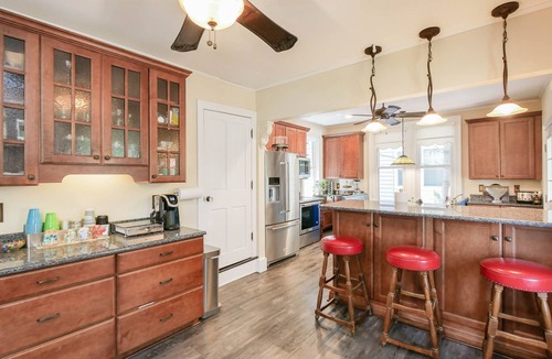 North End House | One of a kind single family home, 6 bedrooms, sleeps 13