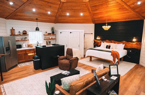Marshallville Cottage | Only 10 minutes from I75 and the Ga National Fairgrounds in Perry