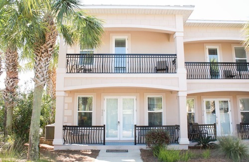 Miramar Beach House | OPEN 7/5-8,LATE SUMMER SPECIALS! 4BR/4BA+Bnks private beach access,close to pool