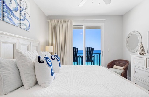 Panama City Beach Resort | *Open July 27 - Aug 2nd!* Beautiful condo!