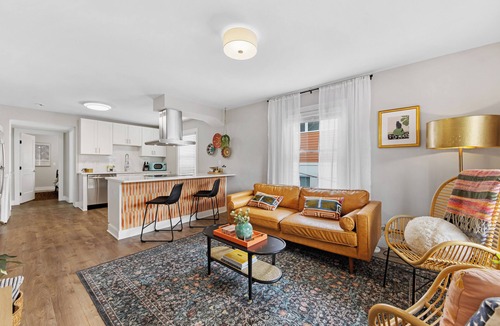 Charlotte Condo | Optimist Abode 3: Chic Stay in Charlotte, under 2 mi. to NoDa, Uptown, Midwood