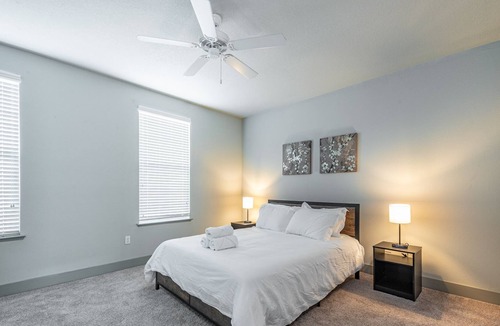 Fish Hawk Apartment | Opulent family friendly home Riverview