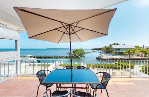Tavernier House | Orange Blossom Retreat