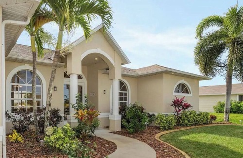 Mariner House | Orange Oasis - A Private Tropical Paradise