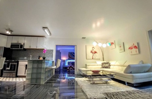 Oakes Estates House | ORCHID VILLA #1 3 BEDROOM HOME! HEATED POOL, PETS