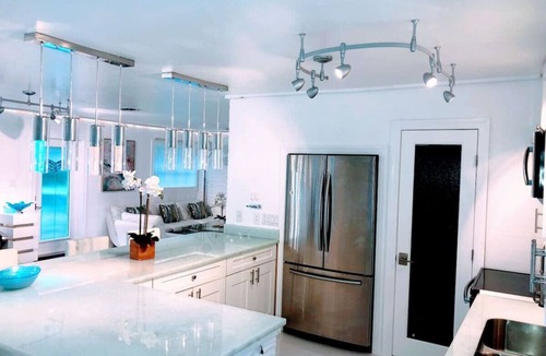 Oakes Estates House | ORCHID VILLA 2 HEATED POOL 5000SQFT DECK PETS GAMES