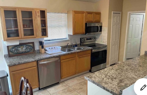 Orlovista House | Orlando Cozy 3 BR Home Central Near Universal
