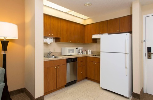 Florida Central Atlantic Coast Condo | Orlando Suite | Shared pool & fitness center