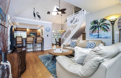 Sanibel House | Osprey Nest - Two bedroom w/Loft duplex with shared pool