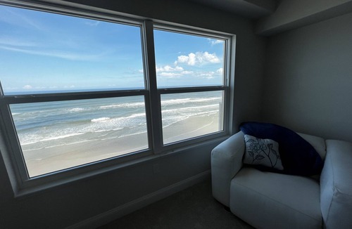 Ocean View Halifax Estates Condo | OUR ARUBA RETREAT - New 3b2b 8th floor oceanfront condo.