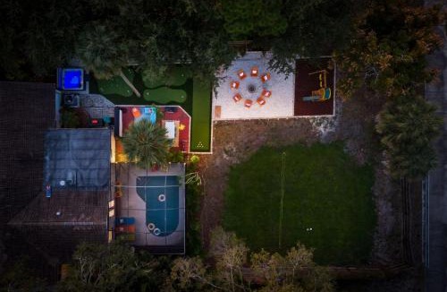 Largo House | Outdoor Theatre Pool Putt Putt Hot Tub