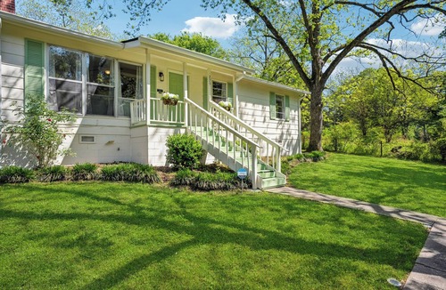 Locust Grove House | Outlet Mall+Great Dining+Family Friendly+Cozy Home
