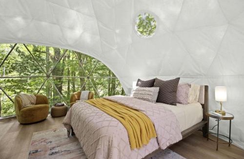 Creston Other | Outstanding Chic Dome with Private Deck in North Carolina