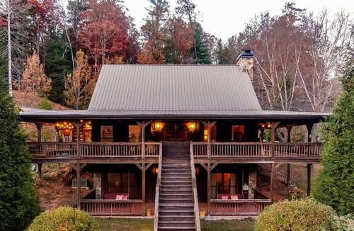 Raccoon Ridge Cabin | Owl Good Lodge | Blue Ridge, Ga