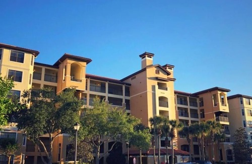 Orange Lake Condo | Pack Your Bags and Leave Tonight! Beautiful 3 Bed Close to Disney!