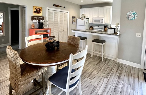 Gulf Lagoon Beach Condo | Paddle Board Paradise on Grand Lagoon! 3 min walk to the Gulf.