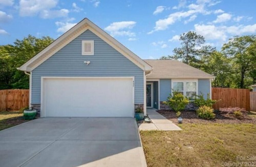 Chesterfield County House | Pageland's charming-tranquil country setting home/sleeps 8/fenced yard