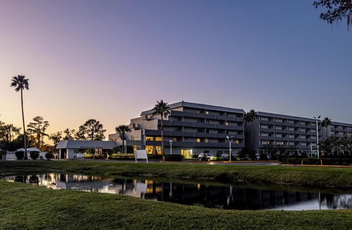 Kissimmee Hotel | Palazzo Lakeside Hotel