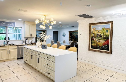Hunt Club House | PALM BEACH GARDENS 5 BR/4BA HOME - PRIVATE POOL - HOT TUB