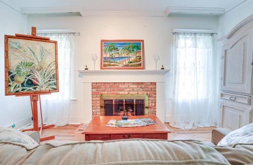 Palm City House | Palm City Home with Pool and Florida Room - Near Golf