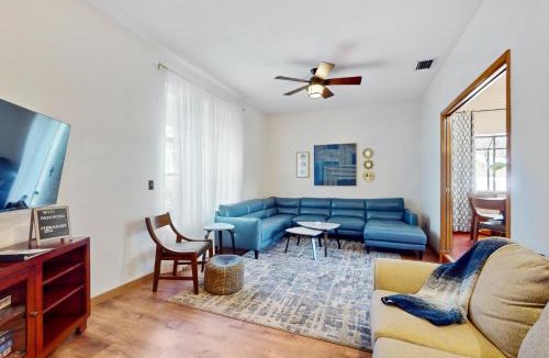 Palm Harbor House | Palm Harbor Paradise