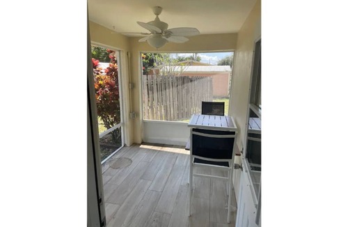 North River Shores House | Palm Lake Cottage
