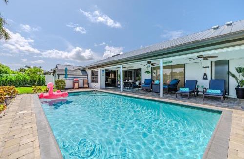 Lochmoor Waterway Estates House | Palm Leaf Haven
