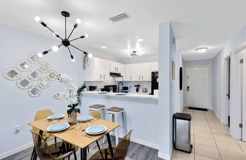 Titusville Apartment | Palm Paradise - Nasa Pool Bbq Gym Games