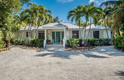 Captiva House | Palmflower House