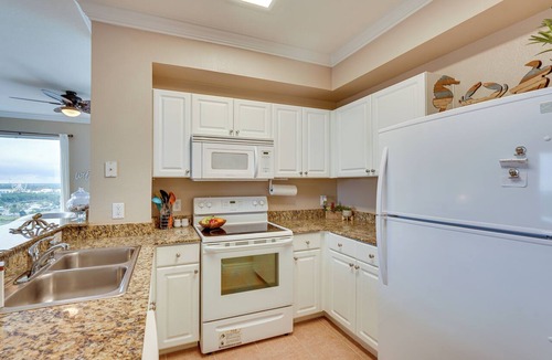 Panama City Beach Condo | Panama City Beach Condo: Balcony w/Ocean Views!