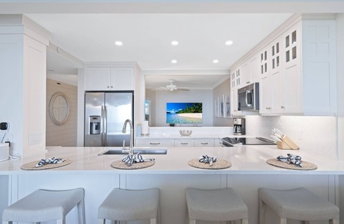 Park Shore Condo | Panoramic Gulf Views, Newly Renovated, Spectacular 2 Bedroom 2 Bathroom Condo