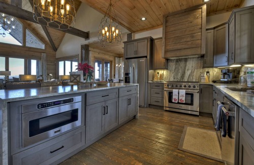 Blue Ridge House | Panoramic Views. Heated Pool, Hot Tub. Sleeps16 near Aska & downtown Blue ridge