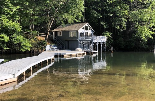 Sunset Cove Cabin | Papa Bobs Lakefront Cabin - Mountain & Sunset view-Kayaks