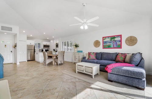 Palm Beach Gardens Cottage | Paradise Awaits! PGA Paradise Cottage II