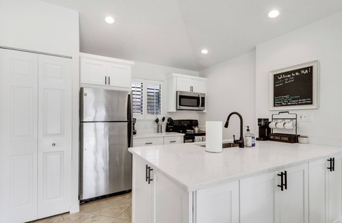 Palm Beach Gardens Cottage | Paradise Awaits! PGA Paradise Cottage II