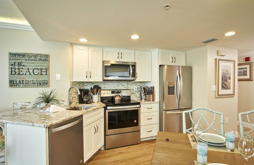 Belle Vista Condo | Paradise Awaits on St Pete Beach*FULL Gulf Front 2 BR Condo*Panoramic Ocean View