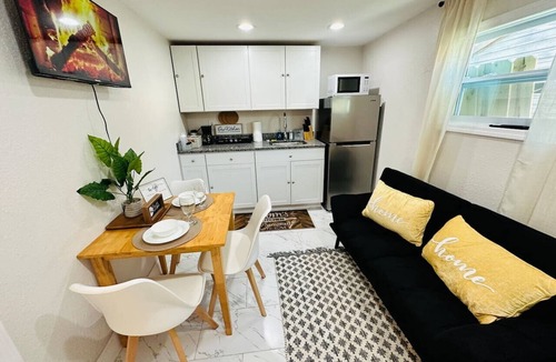 Bay Crest Park Apartment | Paradise Beach Tampa #6