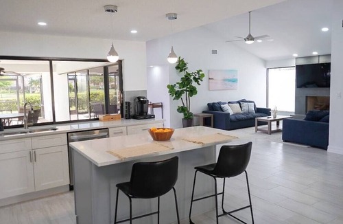 Lely Golf Estates House | Paradise Cove Summary