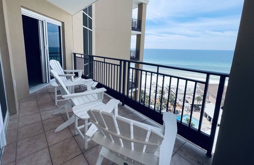 Gulf Pines Condo | Paradise Found: Experience Beachfront Accommodations ~ Resorts Largest Pool Deck