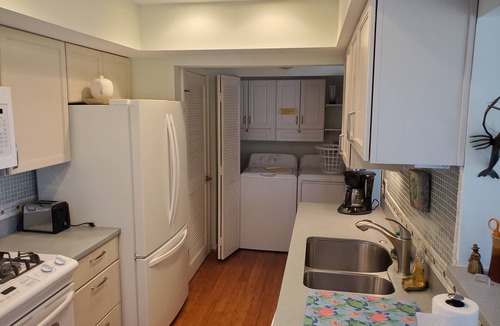 Saint Helena Island Condo | Paradise! Oceanview and minutes walk to pools, dining, and more!