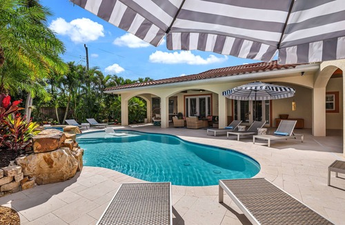 Naples Park House | Paradise Palm Villa- SEE OUR NEW POOL AREA AND OUTDOOR KITCHEN!