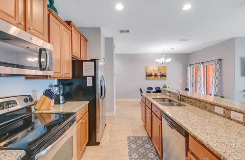 West Kissimmee House | Paradise Palms Resort 4 Bedroom Private Pool Townhome