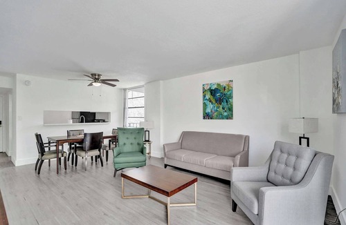 Golden Glades Apartment | Park Towers 1BR Escape Near Hard Rock