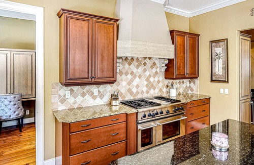 Historic District House | Parke Place - Main House and Guesthouse | Estate in Ocala